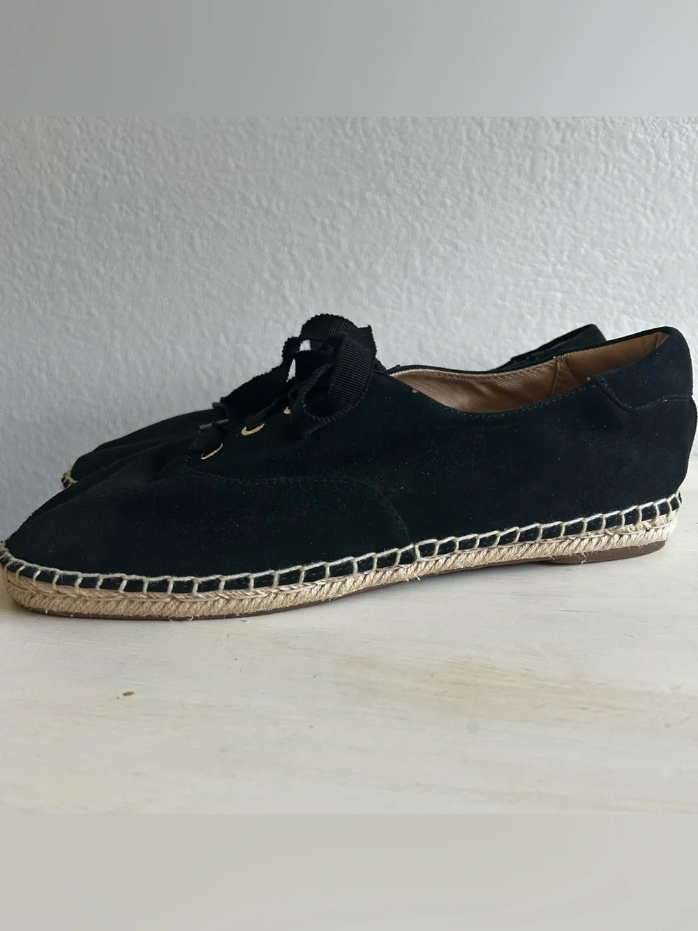 Vionic Beach Sandy women’s shoes, black, lace up, size 10. New. Espadrille style